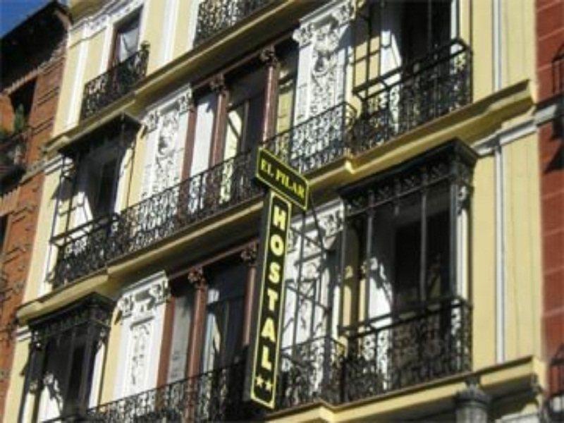 Hostal El Pilar Madrid Eksteriør billede